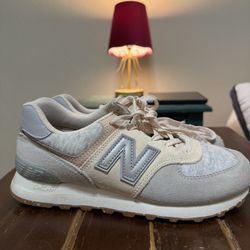 New Balance Women Shoes