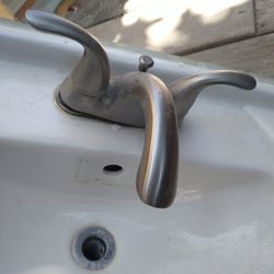 Bathroom Sink Faucet