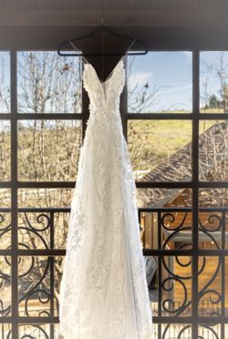 Wedding dress