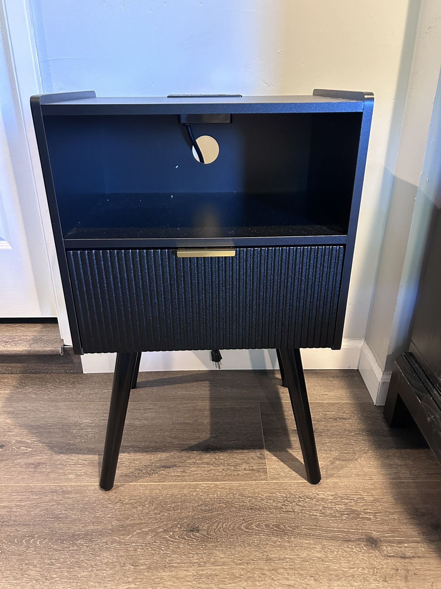 End Table With USB And Standard Power outlets