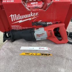Milwaukee 12 Amp Reciprocating Sawzall-6519/ 31-New/Open Box, Hard Case, 8’ Cord, Blades