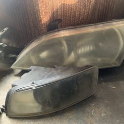 2000 Es 300 Lexus!! Headlights!! 40$
