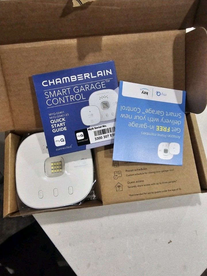 New Chamberlain MyQ-G0401-ES MyQ Wireless Smart Garage Hub and Controller - White