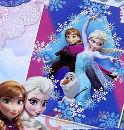 Disney Frozen Diamond Anna, Elsa, and Olaf Fleece Twin Blanket.
