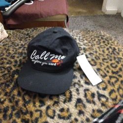 BLK/ NOIR URBAN Hat for ladies brand new