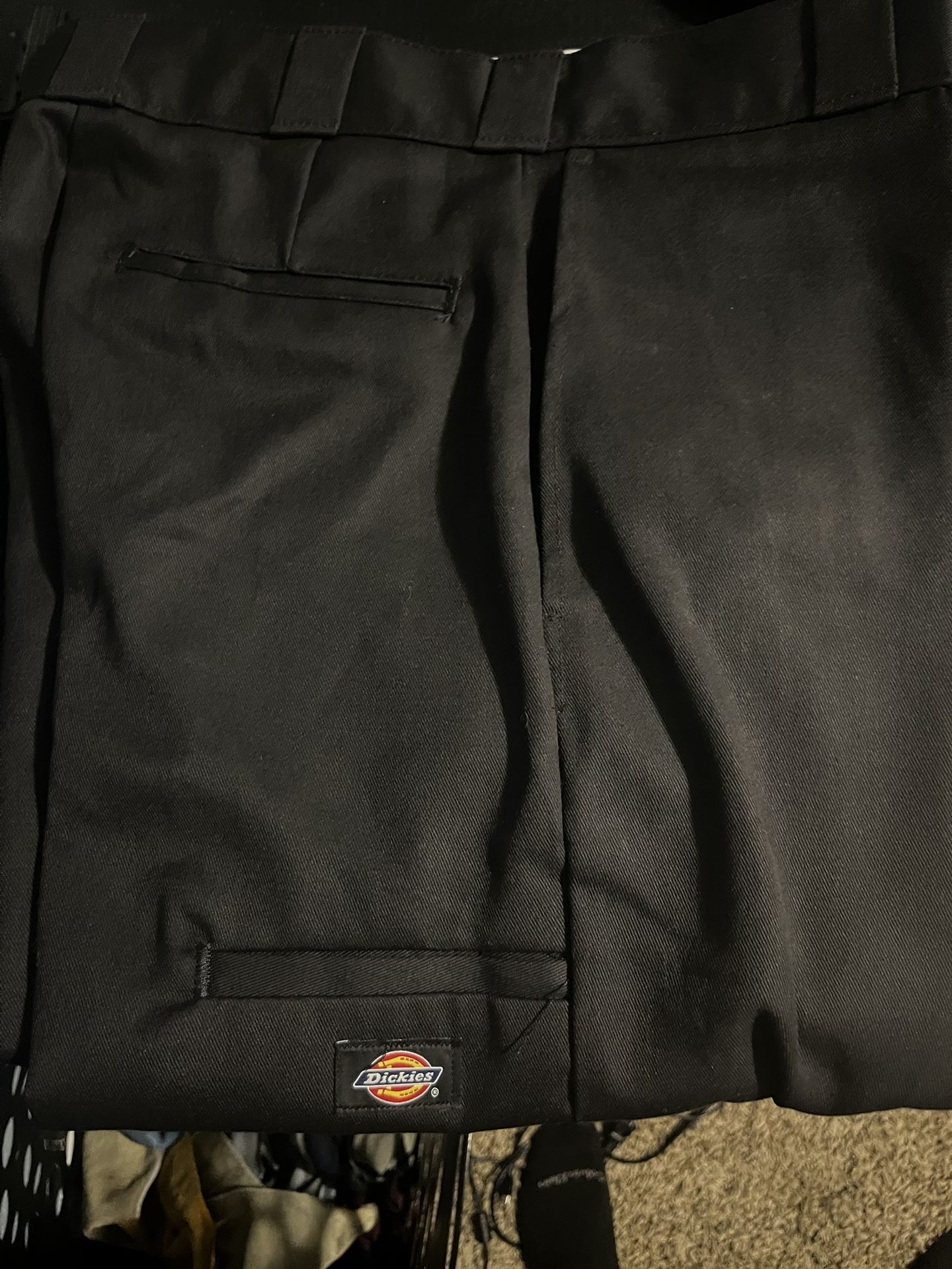 loose fit dickies 10$