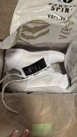 NEW  Varsity Cheer shoes