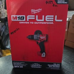 Milwaukee
M18 FUEL 18V Lithium-Ion Brushless Cordless 1/2 in. Hammer Drill/Driver (Tool-Only)