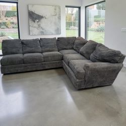 Grey sectional w/o chaise