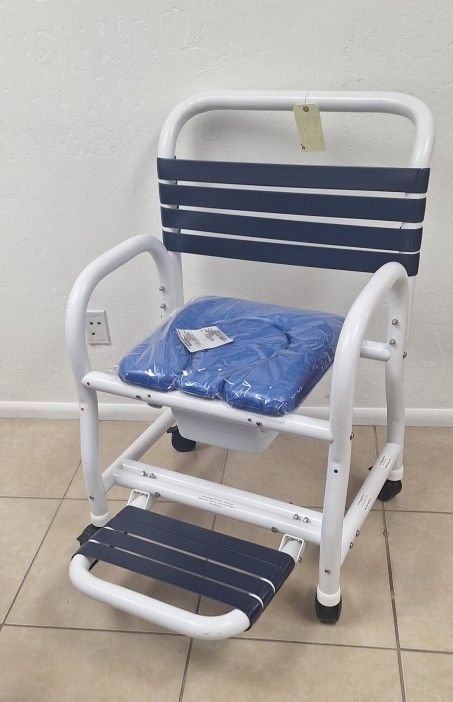 Shower Commode Chair, 22" Internal Widt