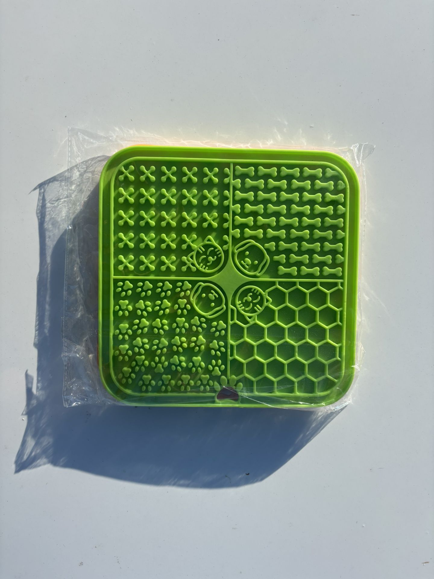 πΎ Premium 2-Pack Dog Lick Mats (Green + Orange) β 4 Textures, Thick & Durable, Anxiety Relief πΆ