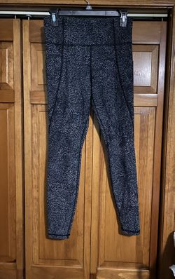 Women’s size small black athleta leggings 