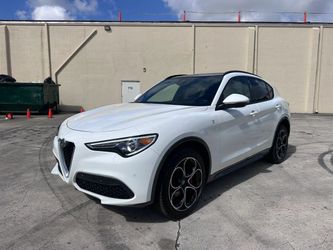 2022 Alfa Romeo Stelvio