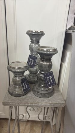 Opaque glass HOME ACCENT candleholders with ridge design