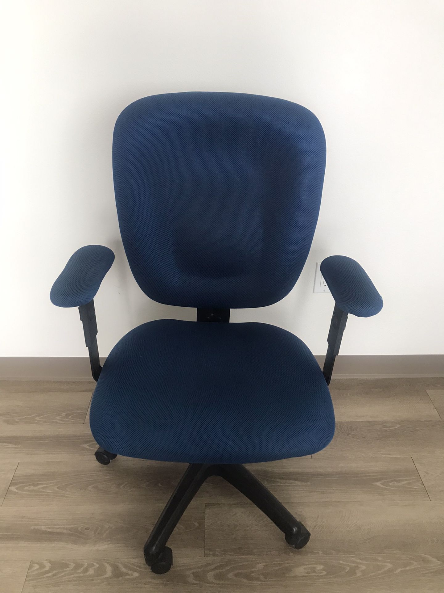 Comfortable Office/Computer Chair