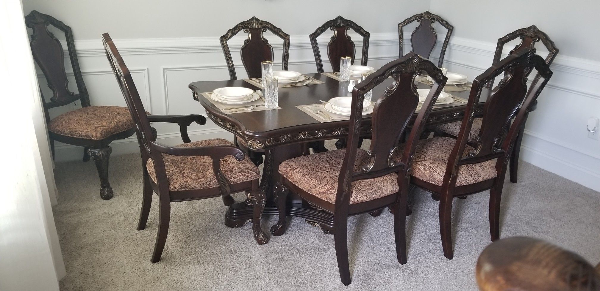 Aylesbury Brown Cherry 8 piece Dining Room Set