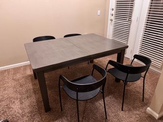 Dining Table with chairs, like new