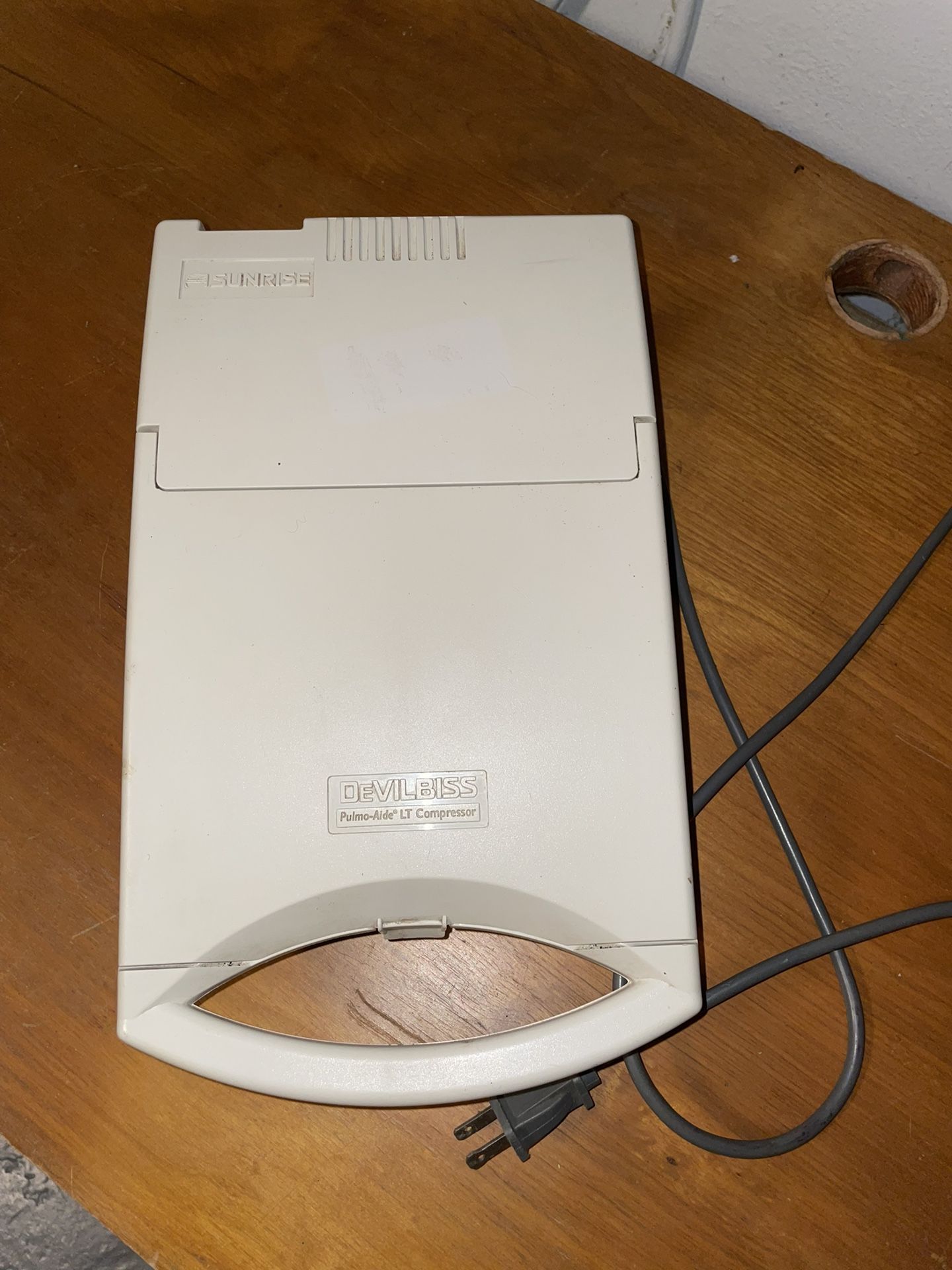 DeViibiss Plumo-Aide LT Compressor Nebulizer
