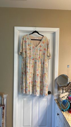 3x Summer Floral Dresd