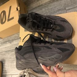 Yeezy Boost 700 V2
