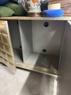 Cabinet silver