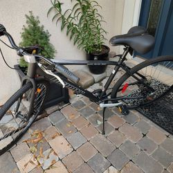 Infinity Disc Three Commuter Bike 