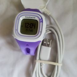 GARMIN FORERUNNER 10 GPS SPORT RUNNING WATCH WHITE/PURPLE