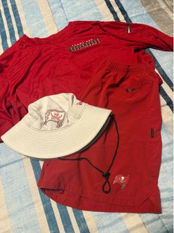 Nike Buccaneers Gear 2xl
