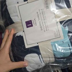 New never opened whale chrib quilt