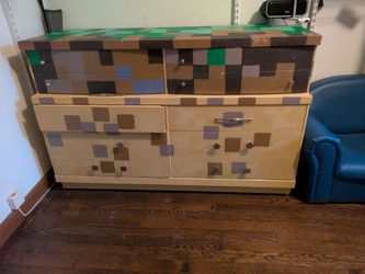 FREE 6 drawer dresser