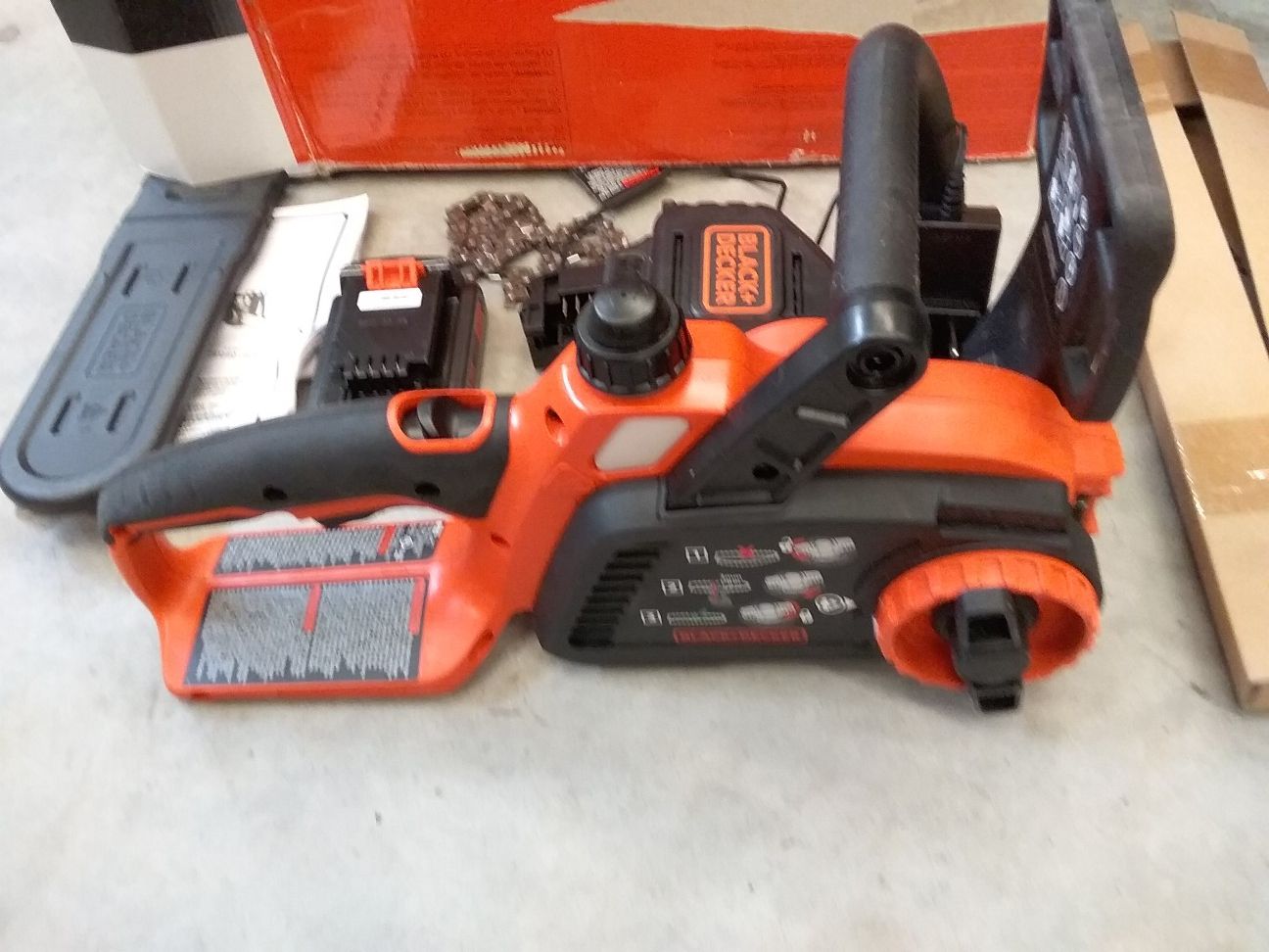 New Black and Decker 20 volt 10 inch battery powered chainsaw with