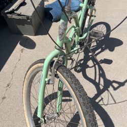 Electra Beach Cruiser With Gears