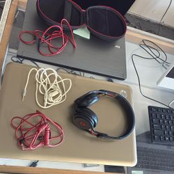 BEATS BY DRE  MIXR HEADPHONES 30$ OR FREE WHEN U BUY A LAPTOP