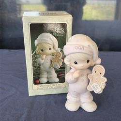 Precious moments “wishing you the sweetest Christmas”