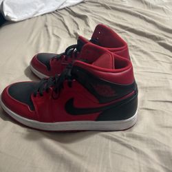 Jordan 1 Mid Bred