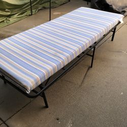 Twin Metal Frame With Mattress 