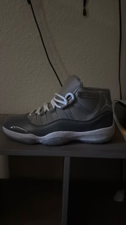 selling cool gray 11’s no box