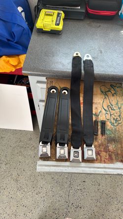 Gm seat belts