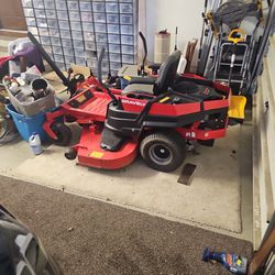 Gravely 52 Inch Zero Turn Excellent Condition Only 107 Hrs