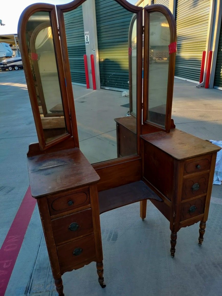 Antique Wheel Fold Out Mirror Dresser