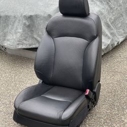 Lexus IS250 IS (contact info removed) 2013 Black Leather Seat Great Condition 