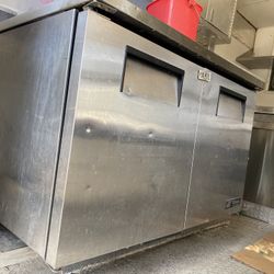 Commercial Fridgerator 