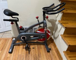 Sunny Health & Fitness Pro II Indoor Stationary Cycle Bikeex