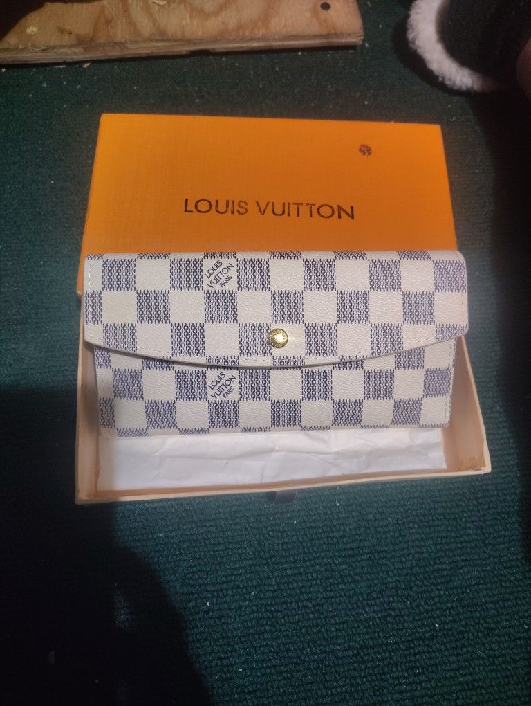 Louis Vuitton Wallet White Grid