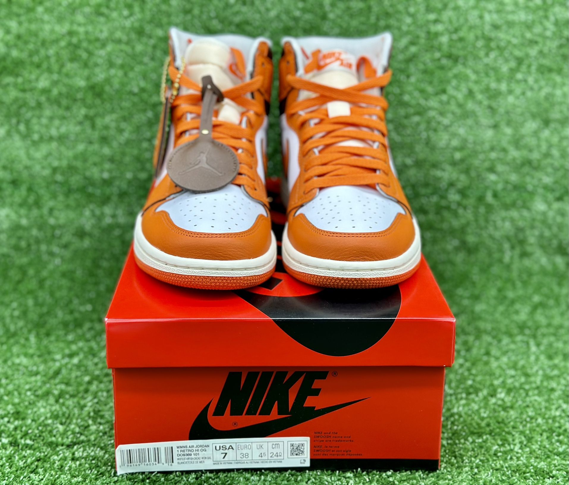 Jordan 1 Retro High OG Starfish (W)