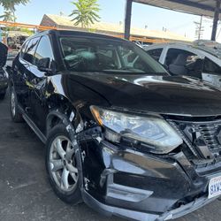 2017 Nissan Rogue 2.5L PARTS ONLY 