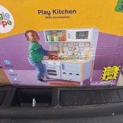 Play Kitchen 