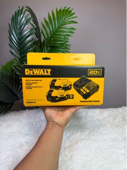 Dewalt 5Ah Battery & Charger Kit