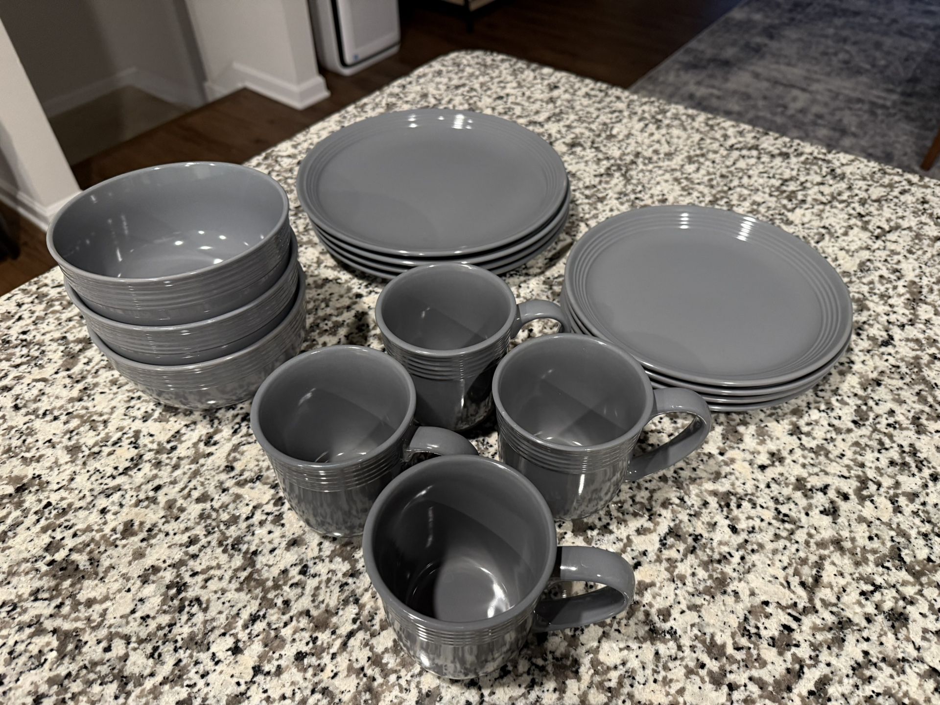 Plates \ Cup Set