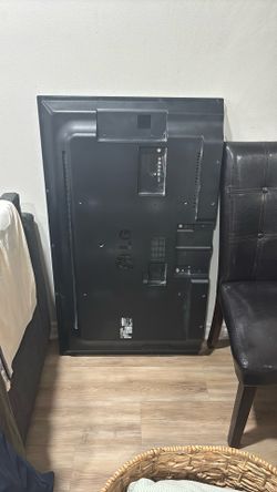LG 50 IN TV